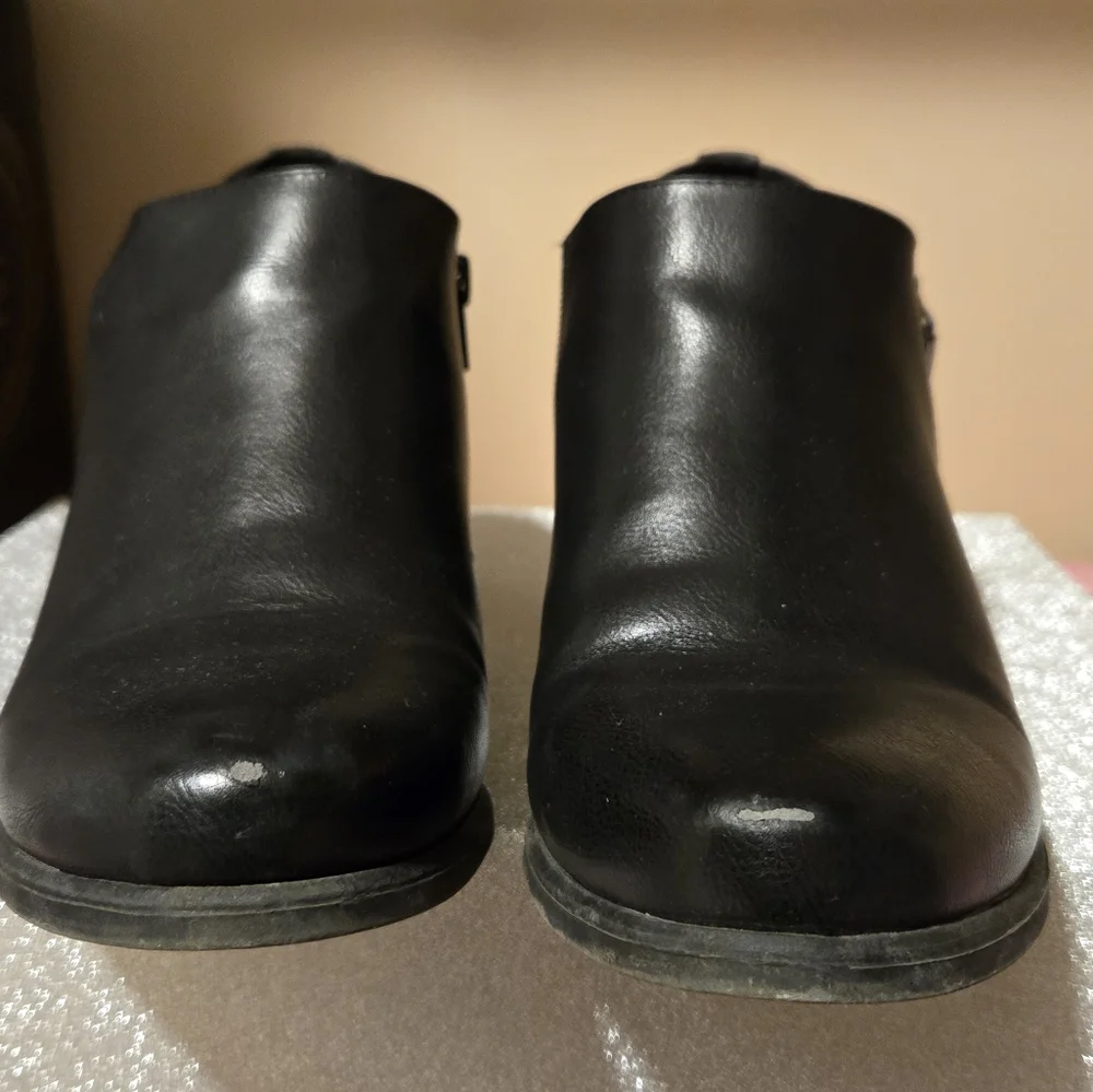 Ankle booties - Picture 5 of 5